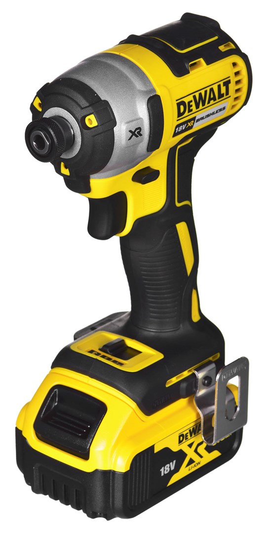 Set veglash pa kabllo Dewalt DCK266P2T QW, 18V, 2x 5.0Ah, i verdhë
