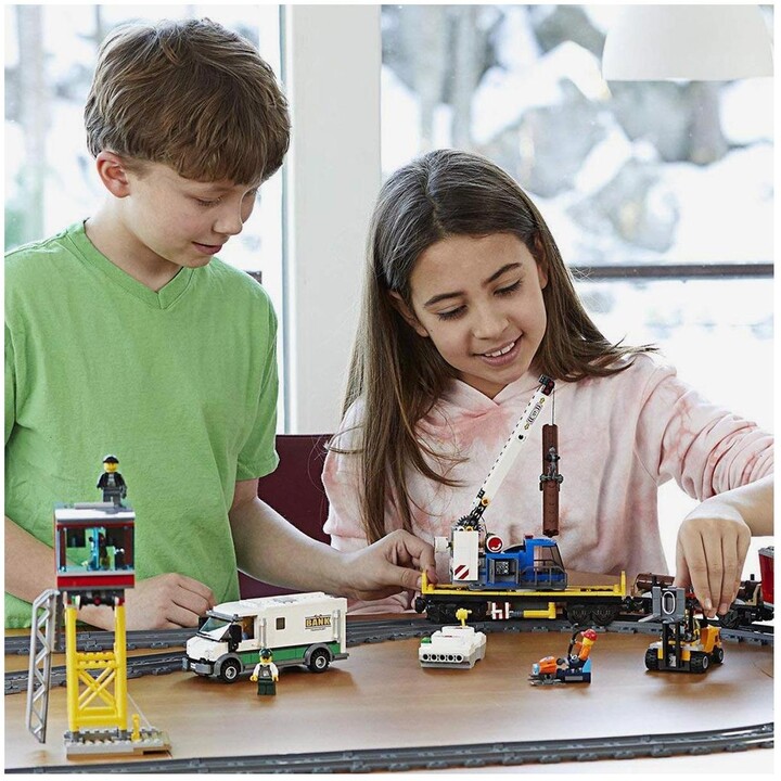 Set figurash LEGO City 60198 Freight Train