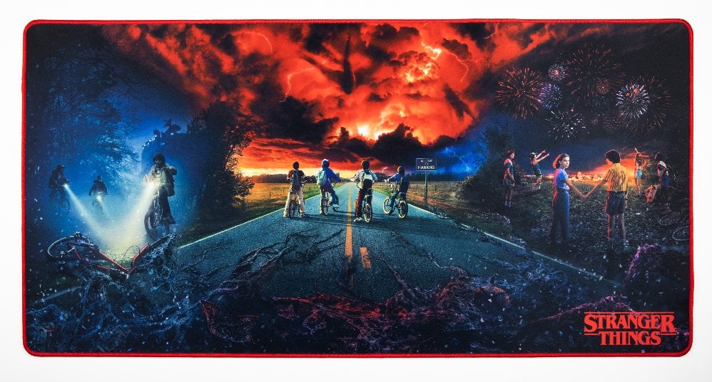 Mousepad gaming KONIX Stranger Things XXL, sipërfaqe e madhe, kundër rrëshqitjes, shumëngjyrësh