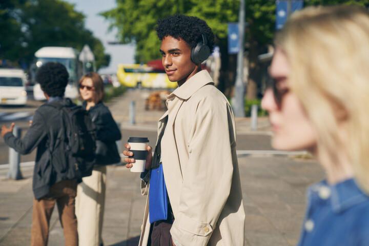 Kufje Sony WH-CH720N, të zeza