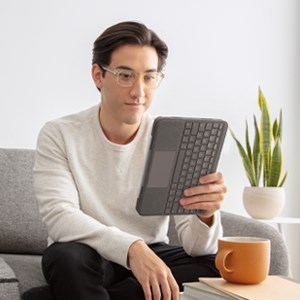 Подлога со тастатура за iPad Air (4-та и 5-та генерација) Logitech Folio Touch, сива