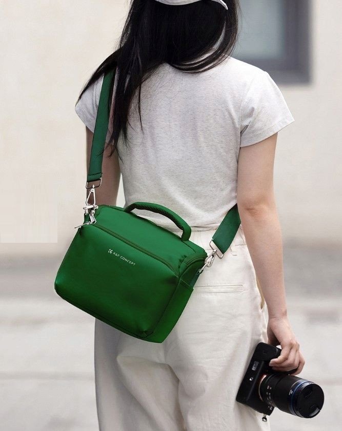 Çantë shpatulle për kamerë K&amp;F Concept Camera Sling Bag, me ndarje për lente, jeshile