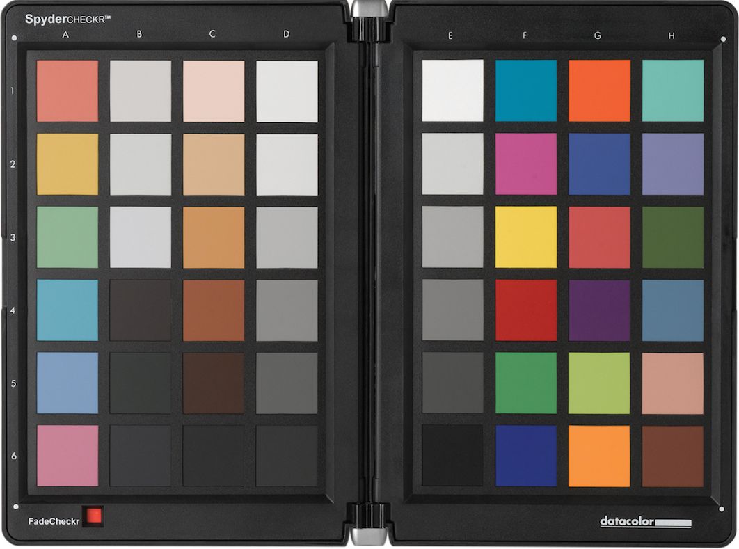 Kartë për kalibrim ngjyrash Datacolor SpyderCheckr, shumëngjyrëshe