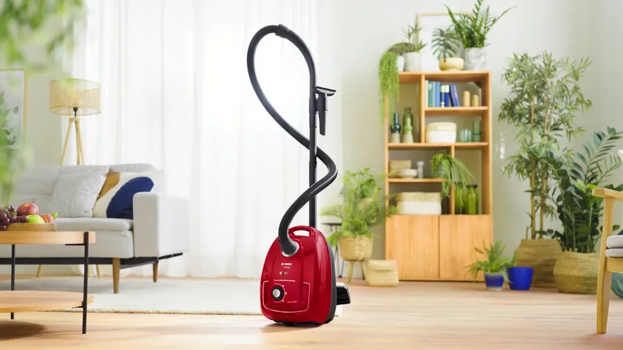 Fshesë me korent Bosch BGB38RD2, 600W, me kabllo, e kuqe e zezë