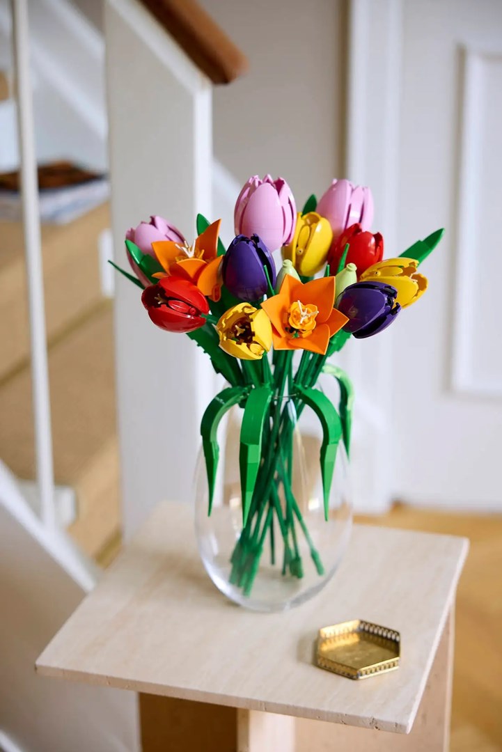 Set LEGO Tulip Bouquet 11501, buqetë dekorative, shumëngjyrëshe