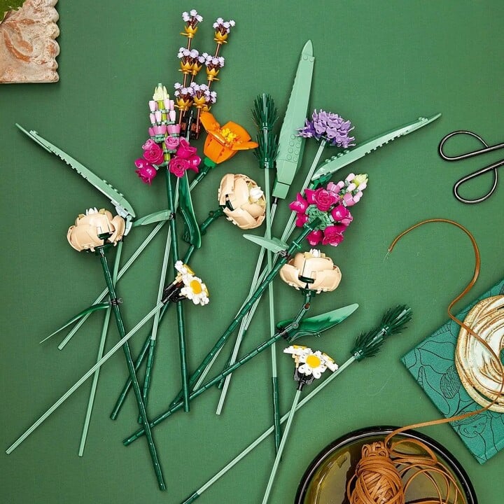 Set LEGO® Icons 10280 Bouquet,  756 pjesë