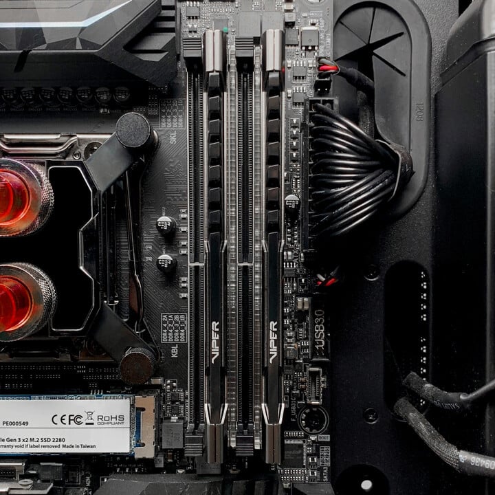 RAM меморија Patriot Viper Steel RAM, 32 GB (2x16 GB) DDR4, 3600 MHz