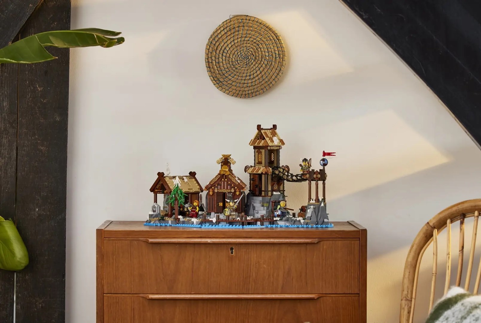 Lodër ndërtimi LEGO Ideas Viking Village 21343, mbi 2000 pjesë, shumëngjyrëshe