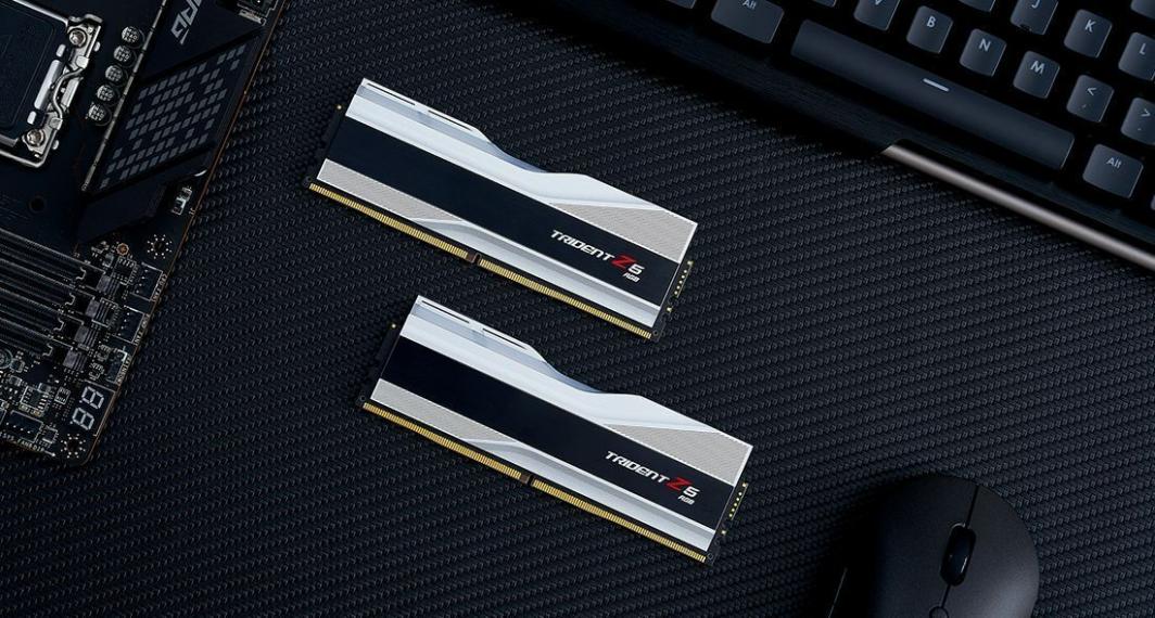 Memorie G.Skill Trident Z5 RGB, DDR5, 32 GB, 6400 MHz, CL32, F5-6400J3239G16GX2-TZ5RS