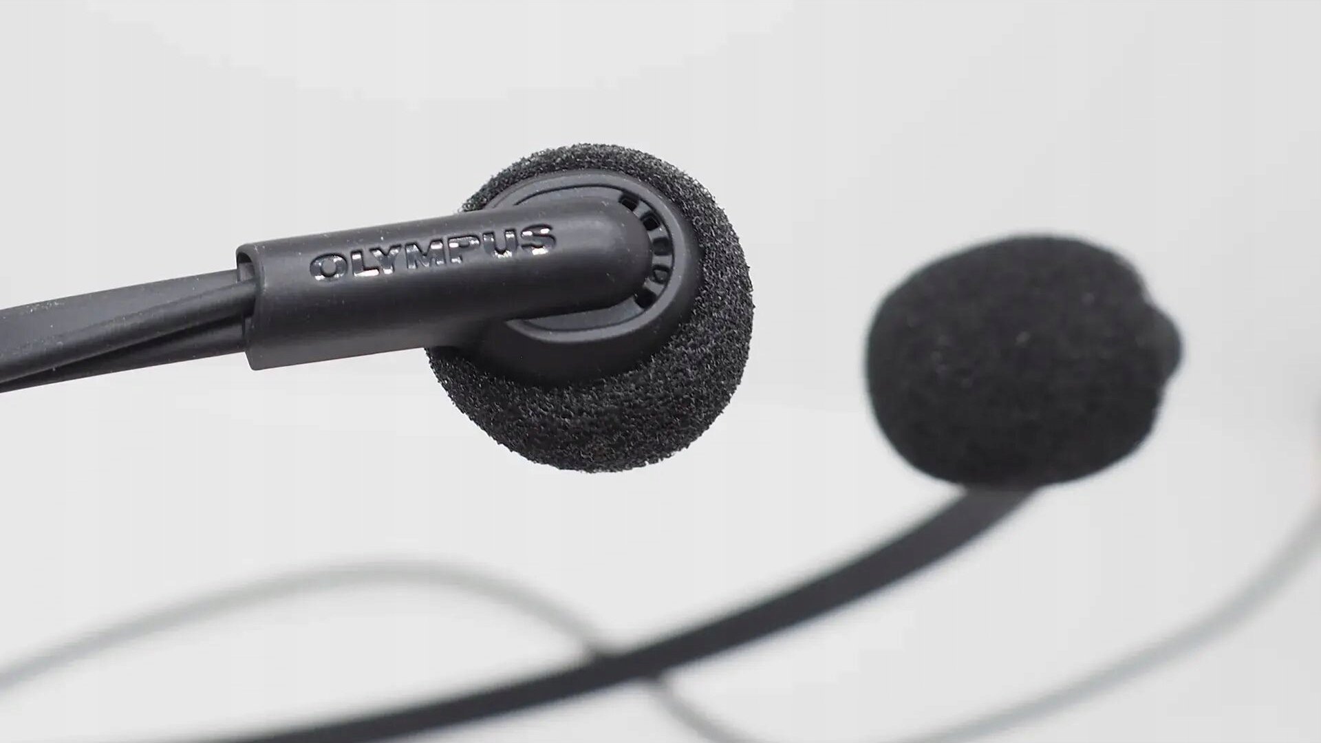 Kufje stereo Olympus OM System TA-E103-E1, 3.5mm, kabllo 3m, të zeza