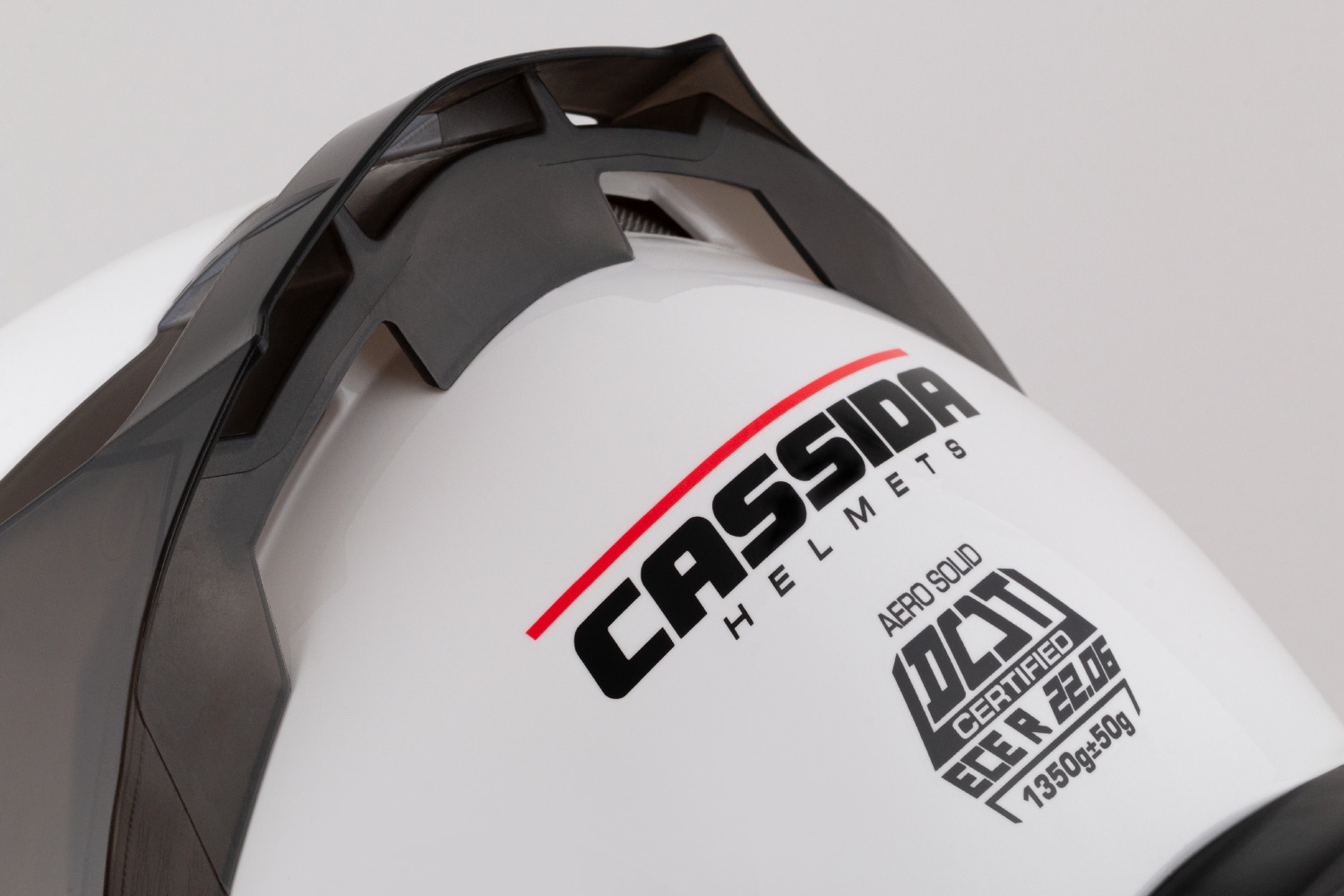 Kaskë moto Cassida Aero Solid 2026, integrale, e bardhë e zezë