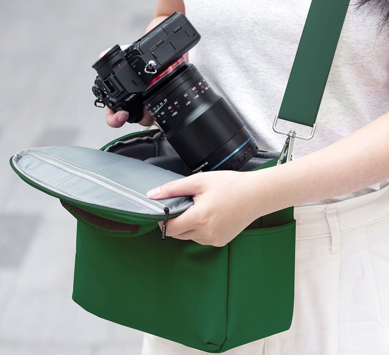 Çantë shpatulle për kamerë K&amp;F Concept Camera Sling Bag, me ndarje për lente, jeshile