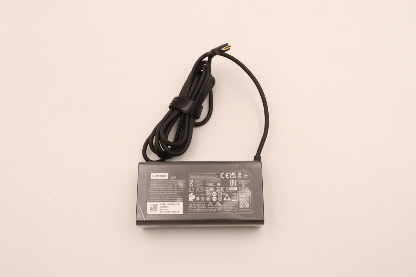 Adaptues karikues Lenovo AC USB C, 100W, me kabllo rryme, i zi