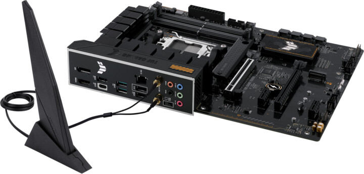 Pllakë amë ASUS TUF GAMING A620-PRO WIFI - AMD A620