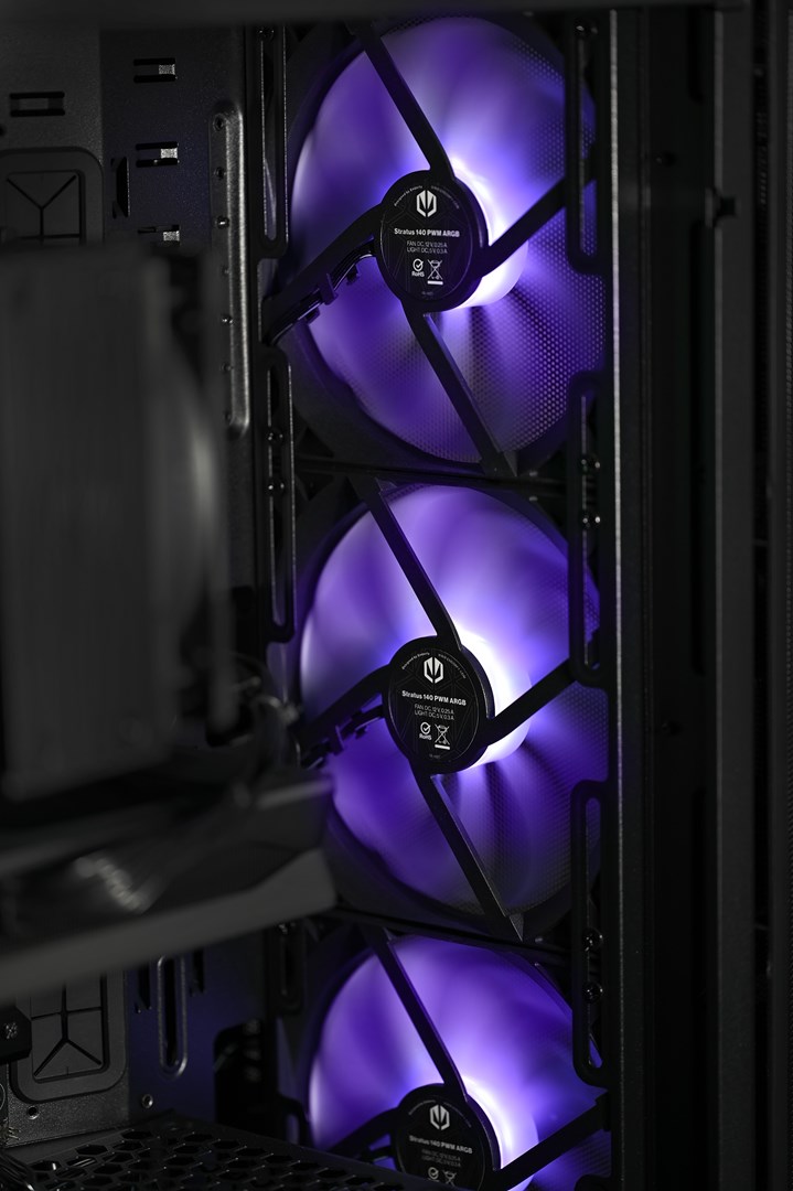 Kompjuter gaming Actina 5901443421214, Ryzen 5, 32GB RAM, 1TB SSD, GeForce RTX 5060, i zi