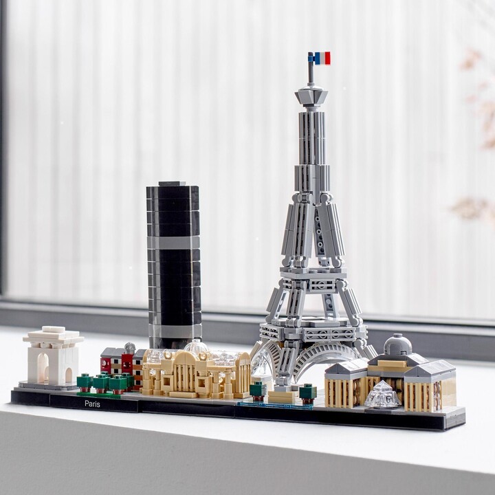 Set figurash LEGO Architecture 21044 Paris