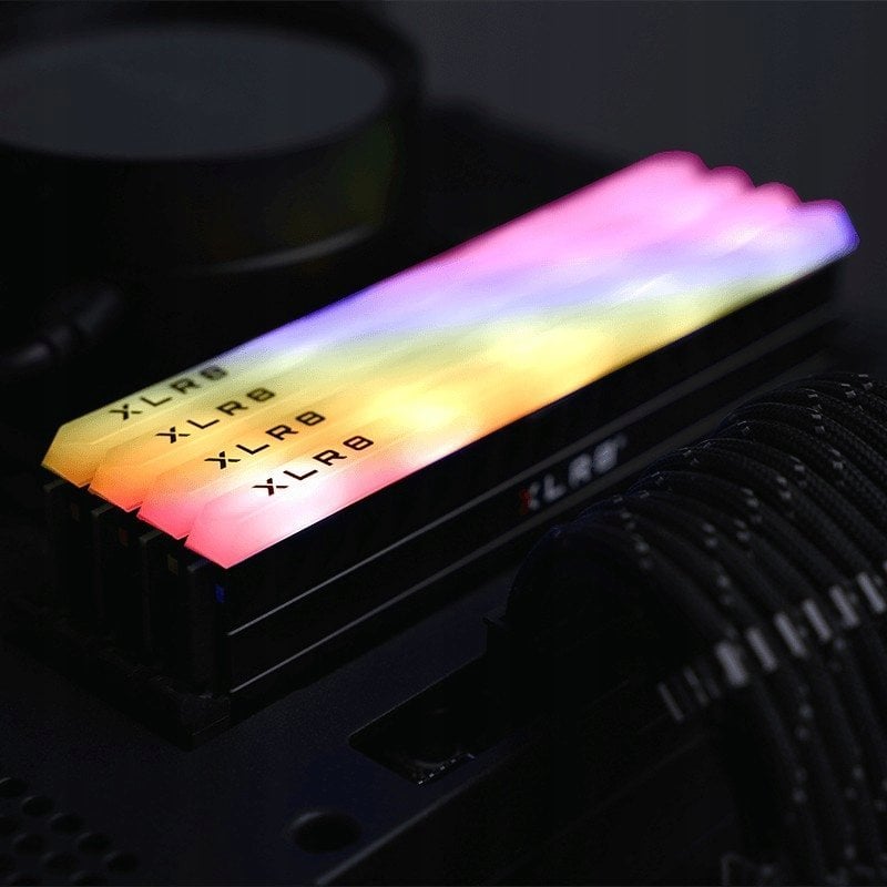 Memorie PNY XLR8 Gaming REV RGB, DDR4, 16 GB, 3200 MHz, CL16, MD16GD4320016VRGB-SI