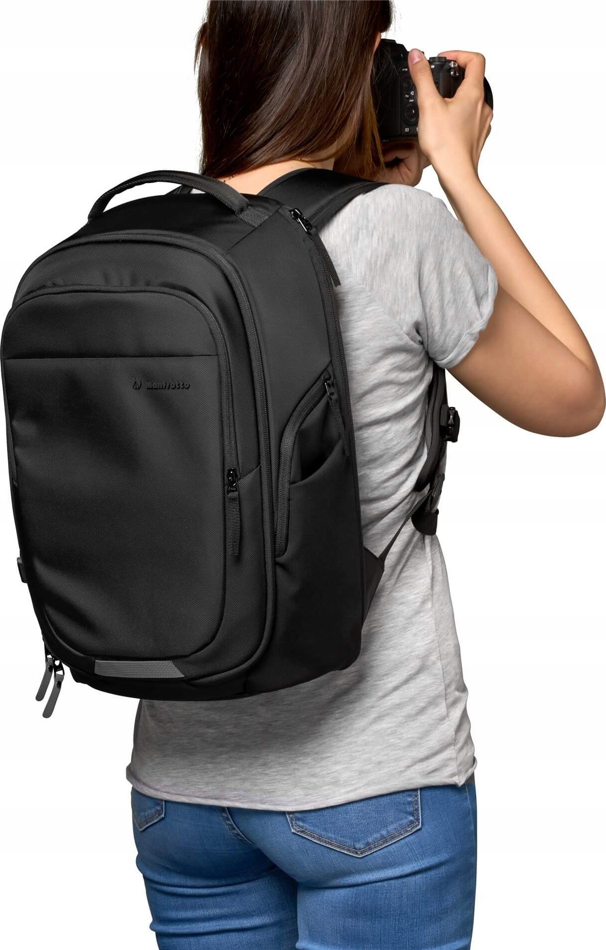 Çantë shpine për kamerë Manfrotto Advanced Gear Backpack M III, madhësi M, e zezë