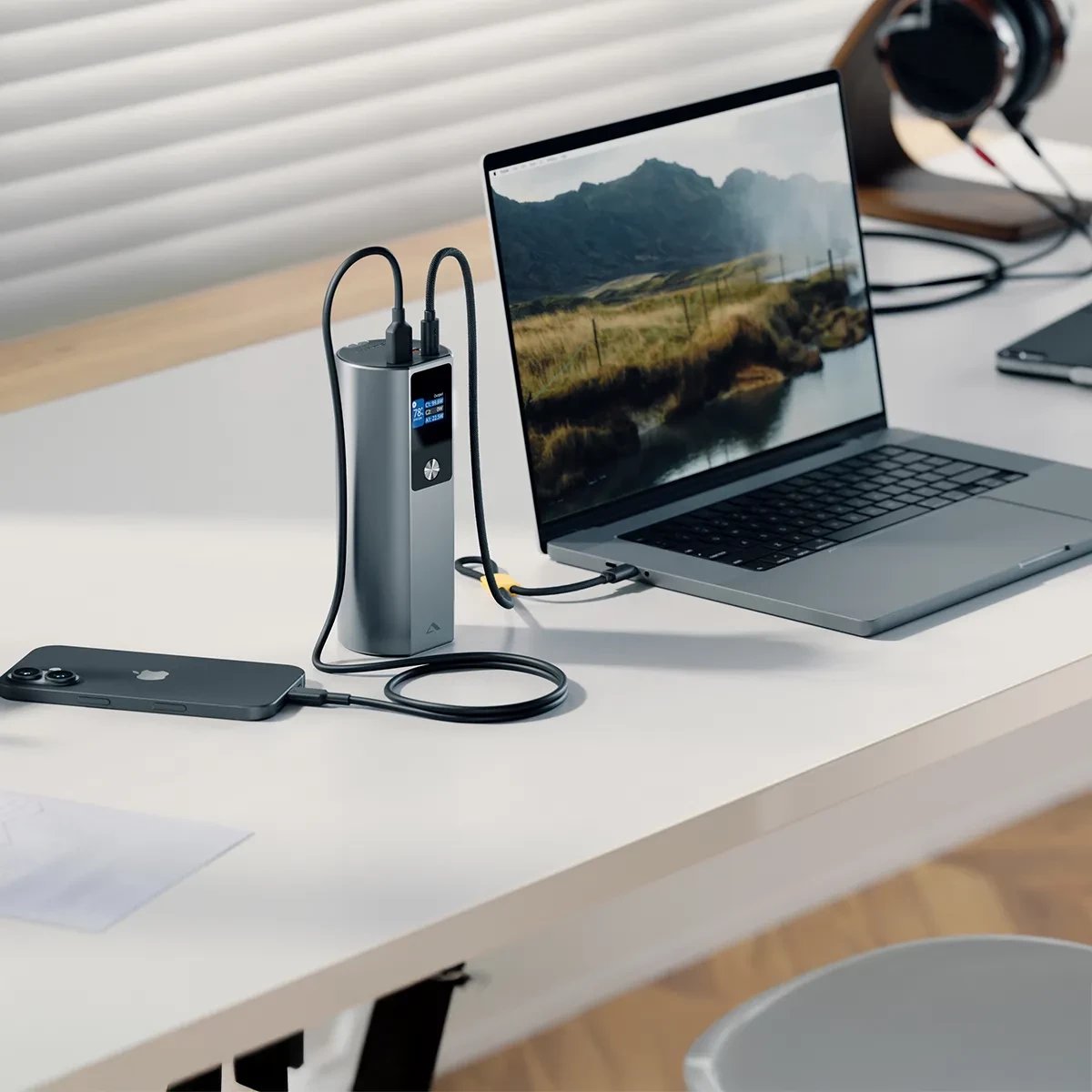 Power bank Baseus 27600mAh, dalje 160W USB C, i zi