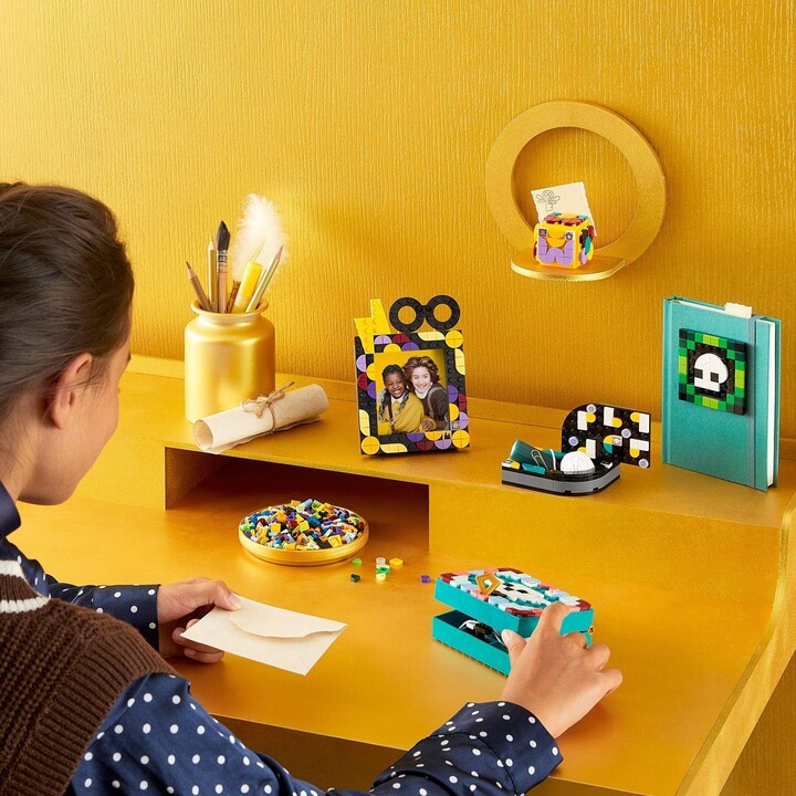 Aksesorë tavoline LEGO® DOTS 41811 - Hogwarts, 856 pjesë