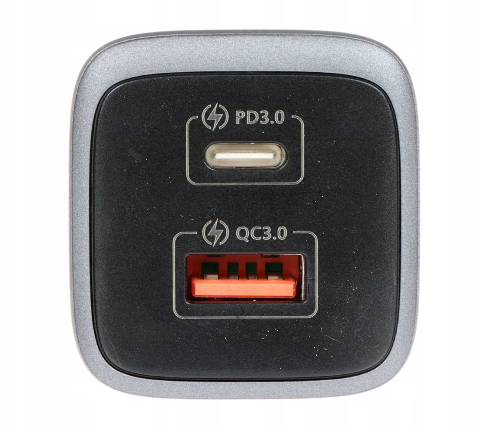 Karikues muri Delta Power CHAR X189B, 45W GaN, USB C PD dhe USB A QC 3.0, gri e zezë
