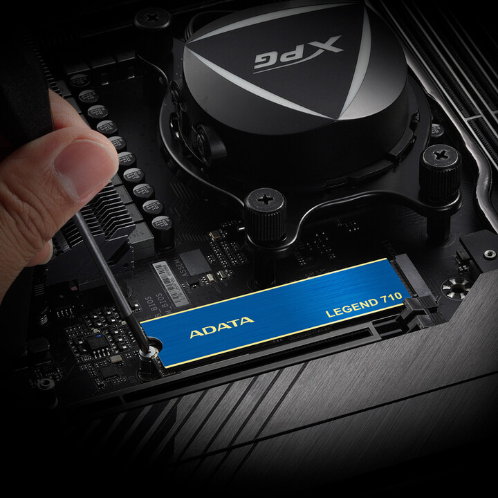 Disk ADATA LEGEND 710, M.2 - 512GB