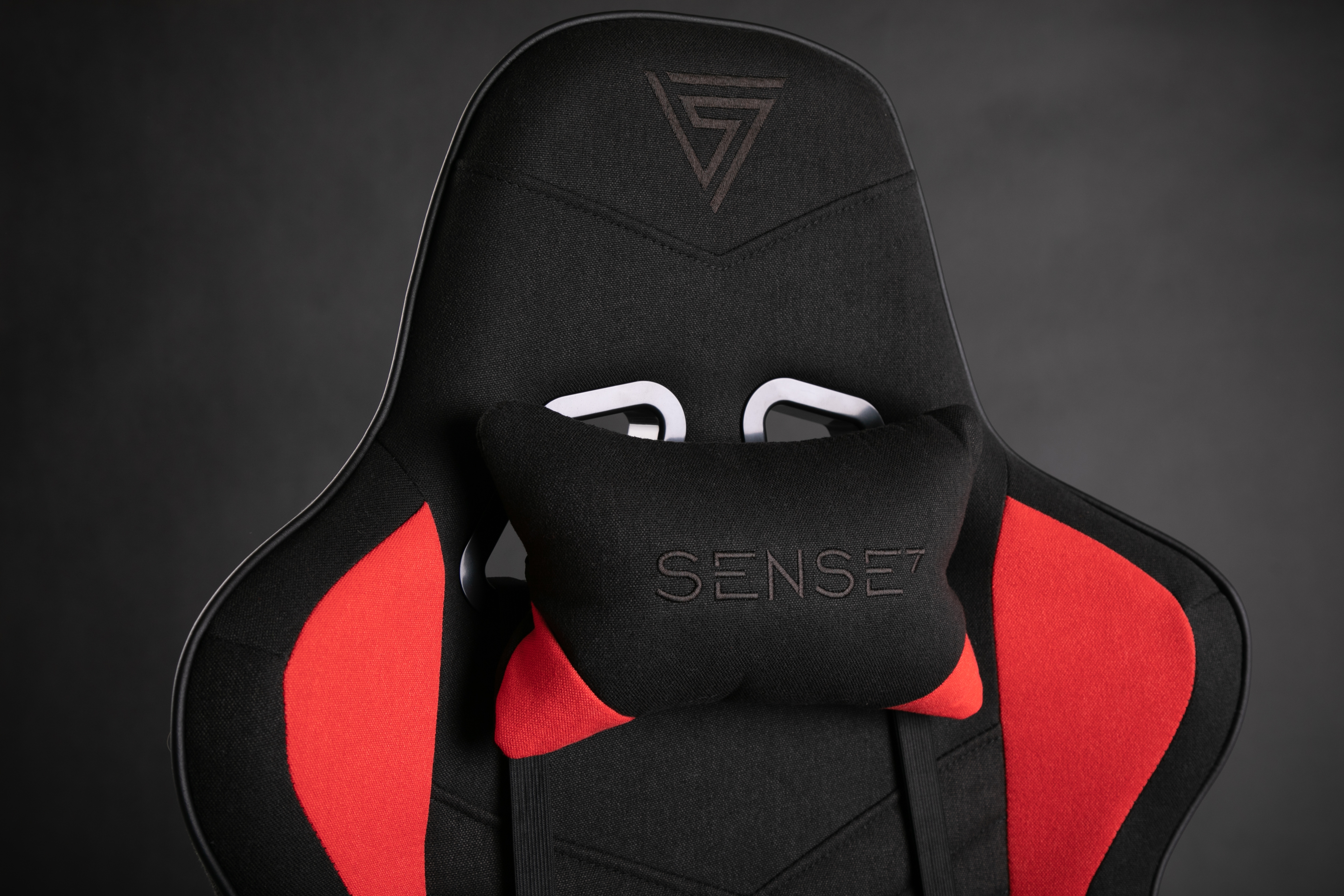 [OUTLET] Karrige SENSE7 Spellcaster, e zezë/kuqe