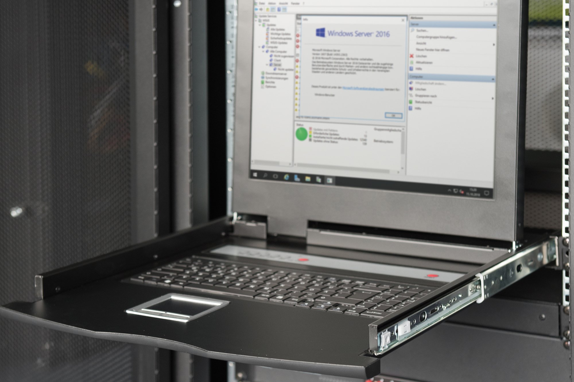 Konzolë rack Digitus Pro Modular, 19", 16 porta KVM, e zezë