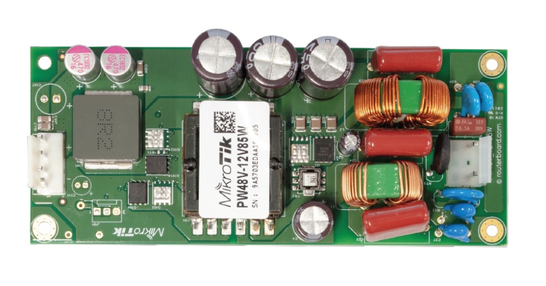 Konvertues fuqie Mikrotik PW48V-12V85W, hyrje -48 V, dalje 12 V 85 W, i gjelbër