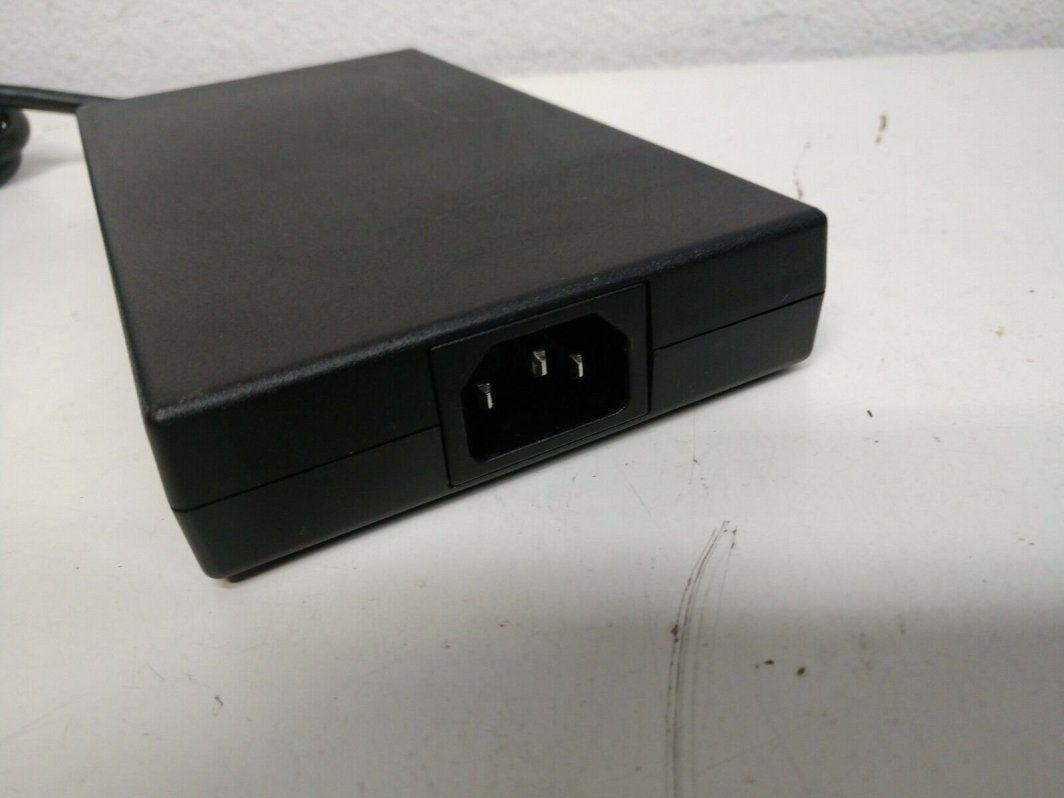 Karikues laptopi HP 200W Smart AC Adapter, origjinal, i zi