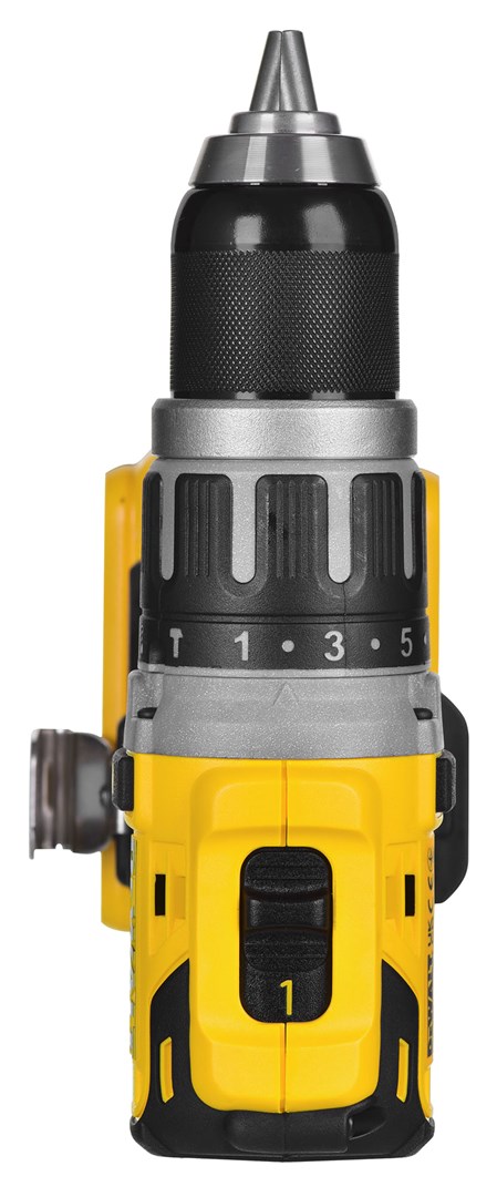 Set veglash pa kabllo Dewalt DCK266P2T QW, 18V, 2x 5.0Ah, i verdhë
