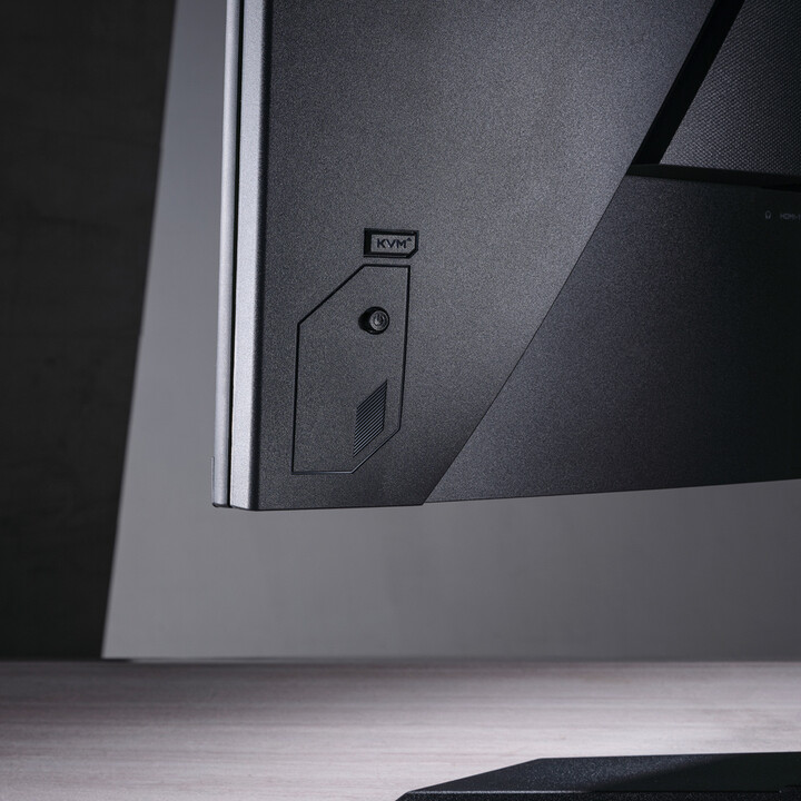 Monitor GIGABYTE M32UC - LED, 31.5", UHD, i zi