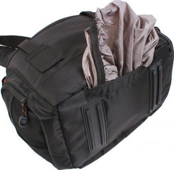 Çantë shpatulle për aparat Camrock Beeg X50, ndarje të rregullueshme, rezistente ndaj ujit, e zezë