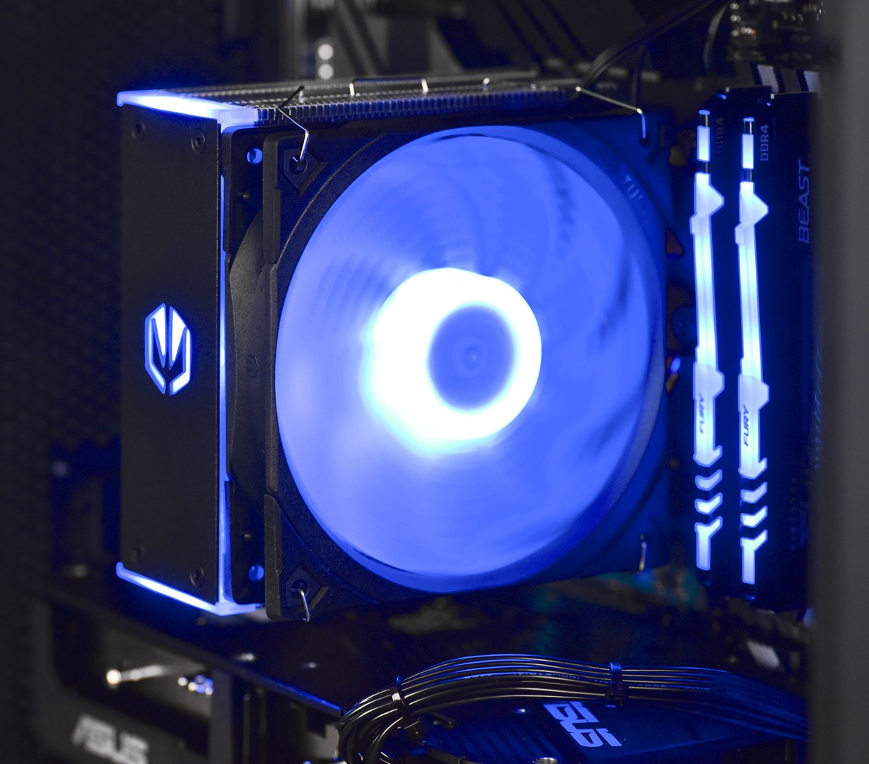 Kompjuter Actina, AMD Ryzen 5 5600, 16GB RAM, 1TB SSD, AMD Radeon RX 7600, i zi