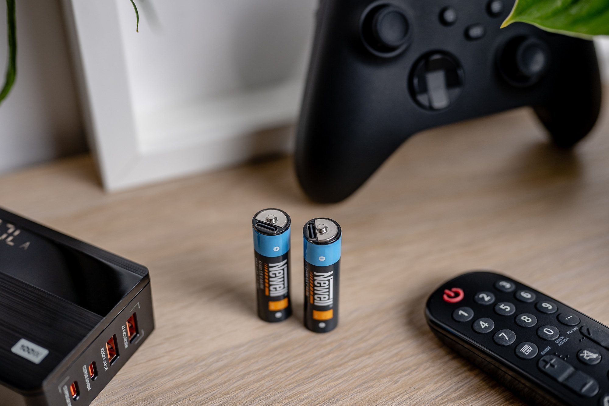 Bateri rikarikueshme AA Newell USB C, 1550 mAh, e gjelbër