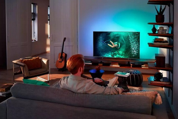 Televizor Philips 65PUS7906 - 55” (164 cm), 4K UHD, i argjendtë