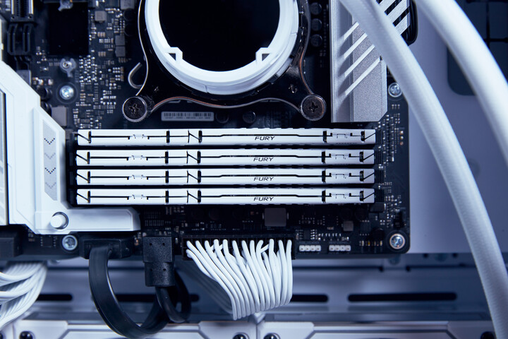 Module të memories Kingston Fury Beast White 64GB (2x32GB) DDR5 6000 CL40