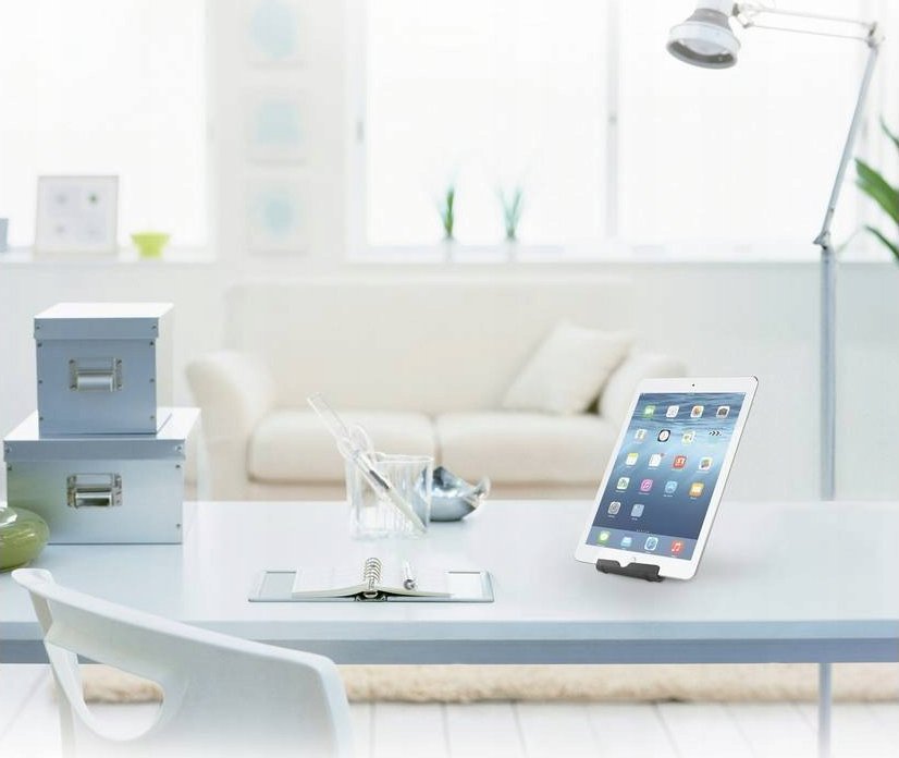 Mbajtëse universale për tablet Reflecta Tabula Travel T, 7"-10.1", e palosshme, e zezë