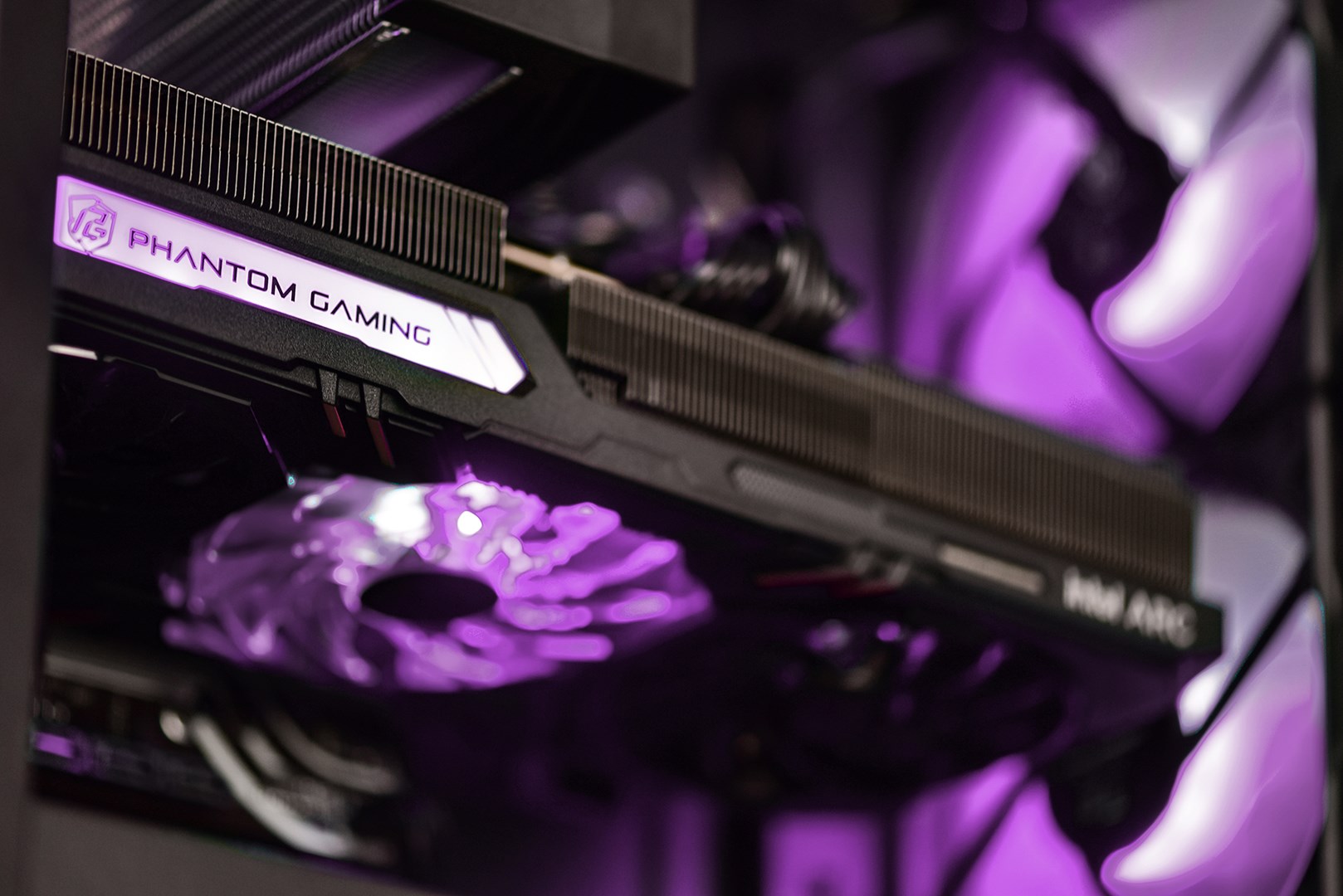 Kompjuter Actina, i5-12400F, 32GB, 1TB, RTX 4060Ti, e zezë