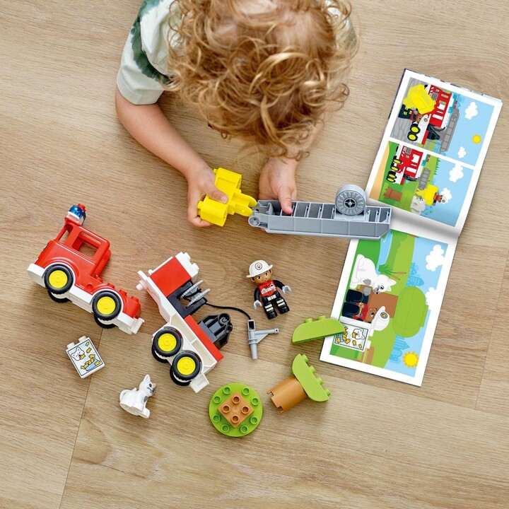 Играчка LEGO DUPLO® 10969, Противпожарно возило