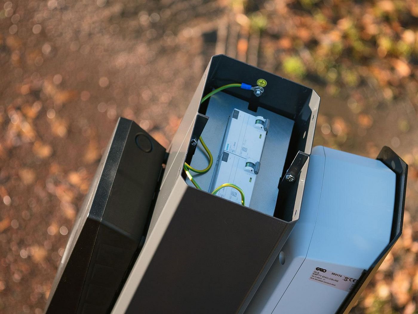 Kuti montimi për karikues elektrik Next Green Charging Box Mount Polebox, për shtyllë, për përdorim të jashtëm, gri