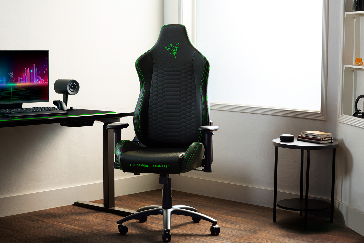 Karrige gaming Razer Iskur X, ergonomike, për PC, e zezë me detaje jeshile