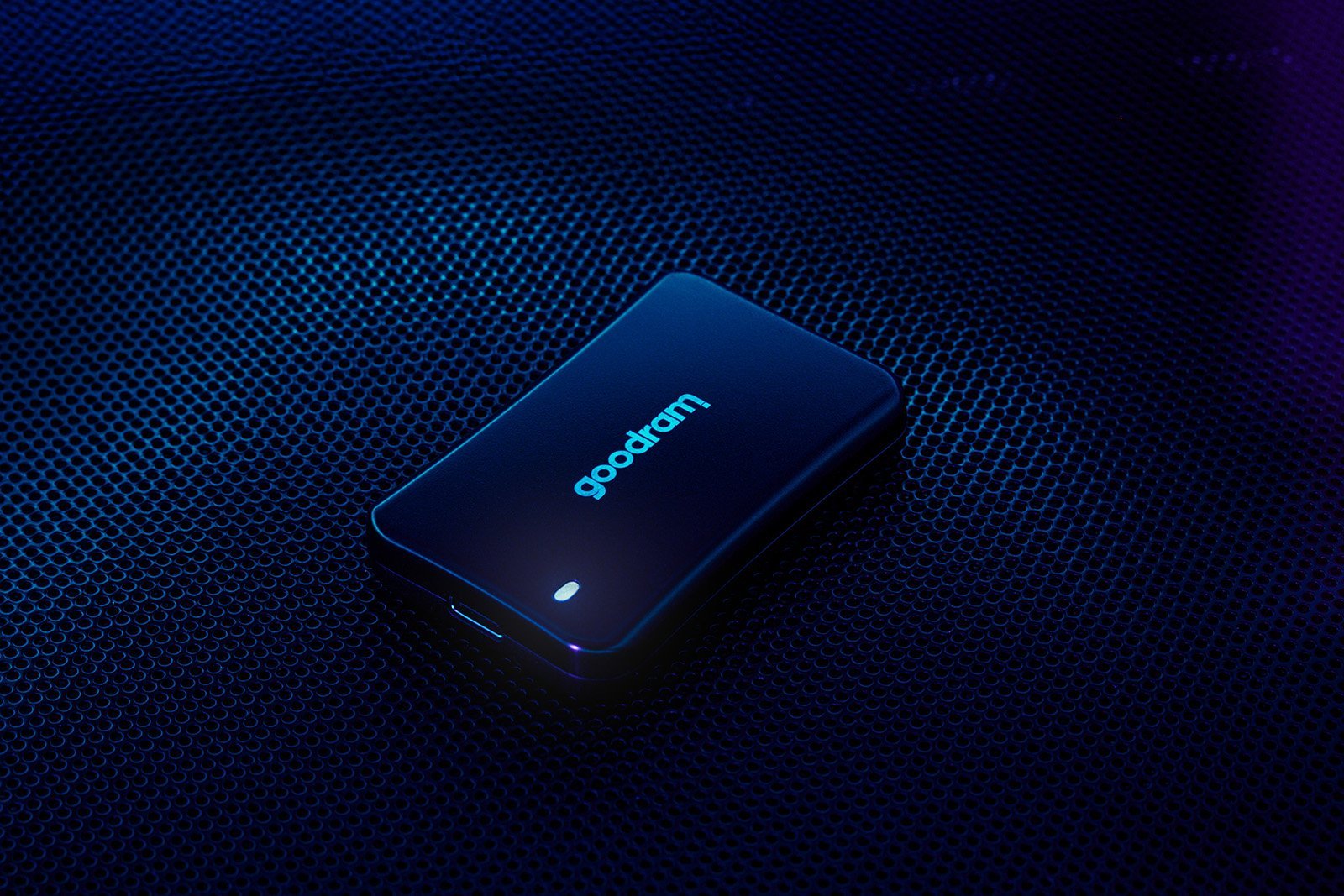 SSD i jashtëm Goodram SSDPR-HX200-2K0, 2TB, USB 3.2 Gen 2x2 Type-C, i zi