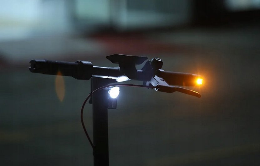Trotinet elektrik Navee V50, 560W, 50km autonomi, i zi