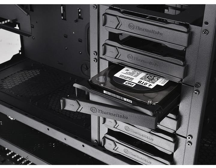 Kasë Thermaltake View 91 RGB, Të ndryshme