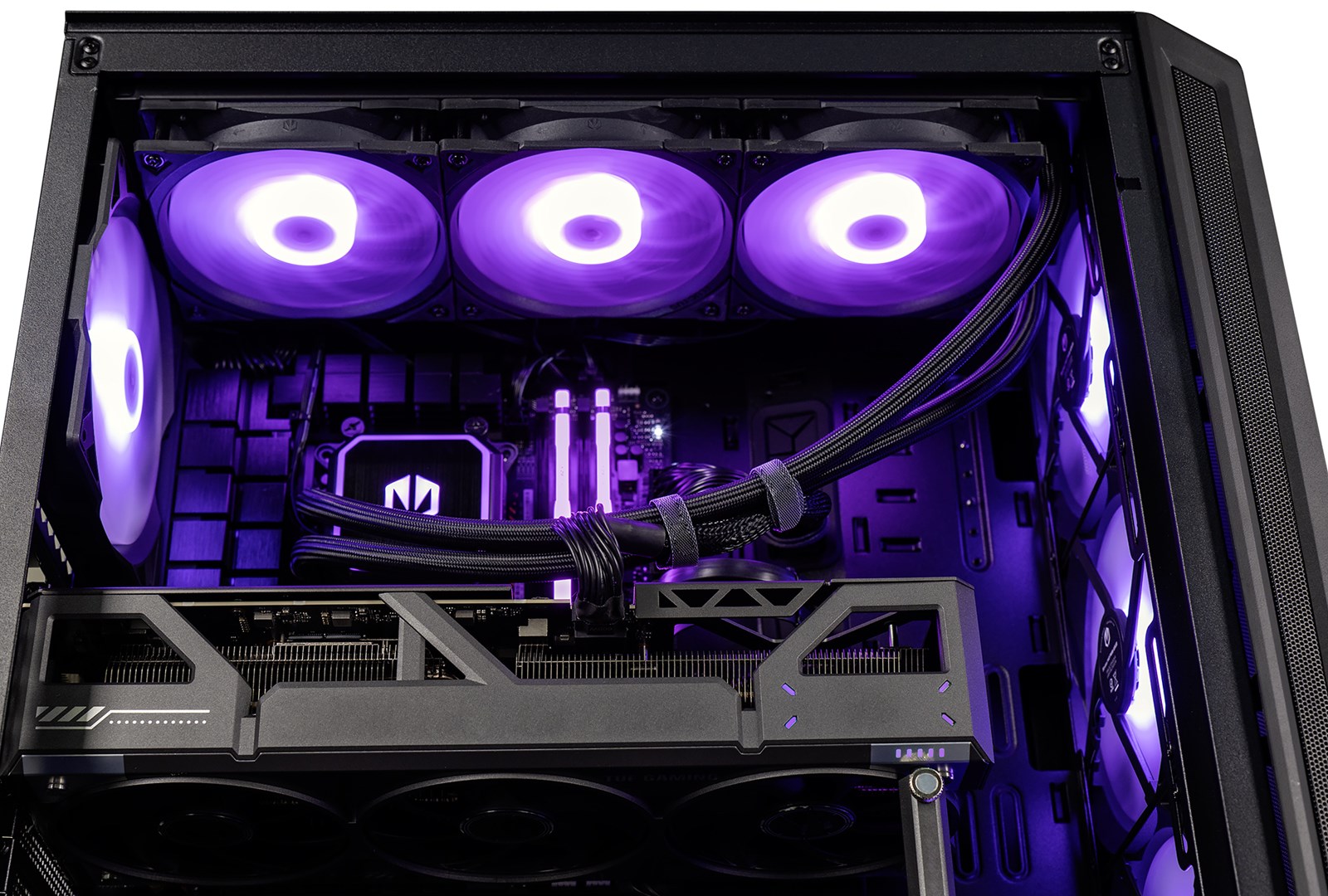 PC gaming Actina KOMACNGIP0251, Ryzen 9 9900X, 32GB RAM, 2TB SSD, RX 9070 XT, i zi