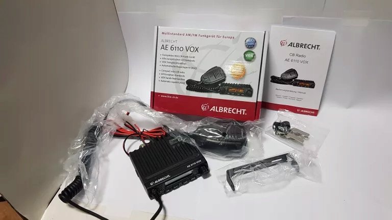 CB радио за автомобил Albrecht AE 6110 VOX, 400 канали, 8W, црна