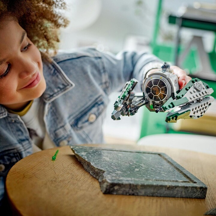 Lodër LEGO® Star Wars™ 75360 Yodova 