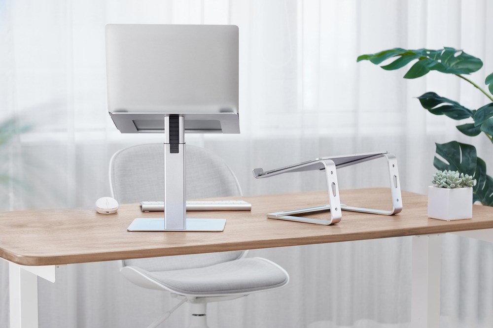 Stendë laptopi Gembird NBS D1 02, deri 15.6", alumin, argjendtë