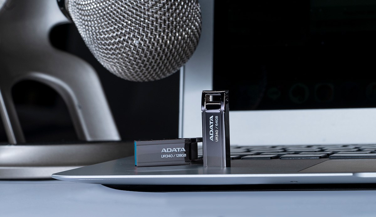 USB ADATA UR340, 64 GB, USB Type-A